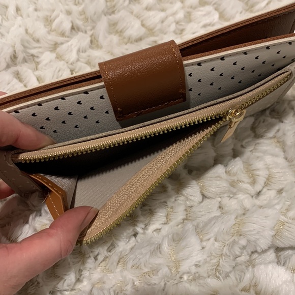NEW White/Beige Heart Patterned Wallet - Picture 3 of 8